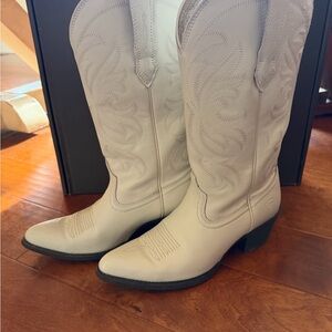 ARIAT Heritage J Toe Stretchfit EUC White Western Cowboy Boots 8.5